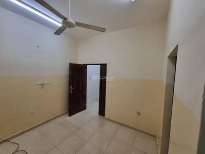 3 Bedroom Apartment for Rent in Al Amarat, Muscat - 3 Bedroom Apartment For Rent in Al Amarat Muscat