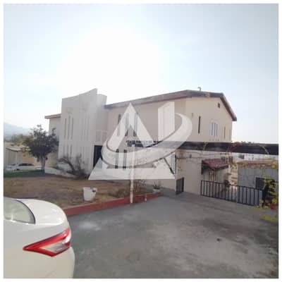 3 Bedroom Villa for Rent in Qurum, Muscat - 3 Bedroom Villa For Rent in Qurum, Muscat