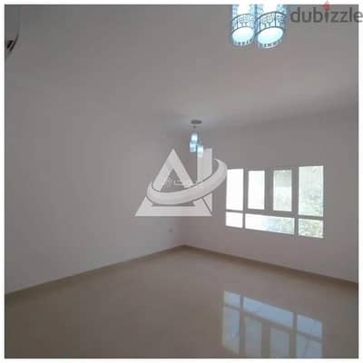 6 Bedroom Villa for Rent in Qurum, Muscat - 6 Bedroom Villa For Rent in Qurum, Muscat