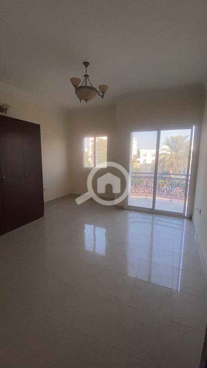 6Me28 Fabulous 5BHK Villa for rent in Qurm, Al Sarooj Street Bayut.om