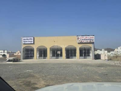 مجمع تجاري  للبيع في إبراء، الشرقية - مبنى تجاري للبيع في إبرا