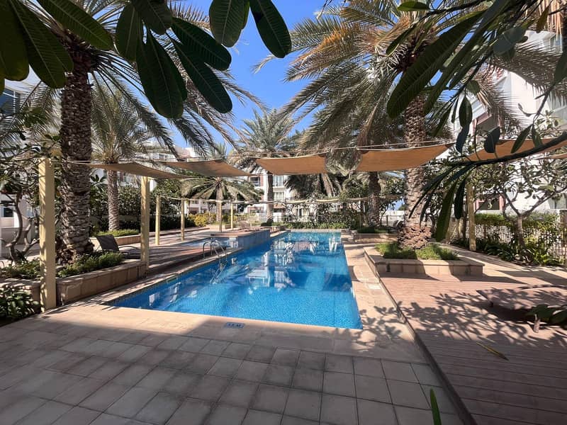 2 Bedrooms Apartment For Rent in The Wave (Almouj) Muscat