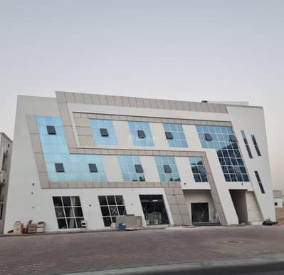 عقارات تجارية اخرى  للايجار في العذيبة، مسقط - استوديو تجاري آخر للإيجار العذيبة ، مسقط