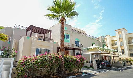5 Bedrooms Villa For Sale in Madinat As Sultan Qaboos, Muscat