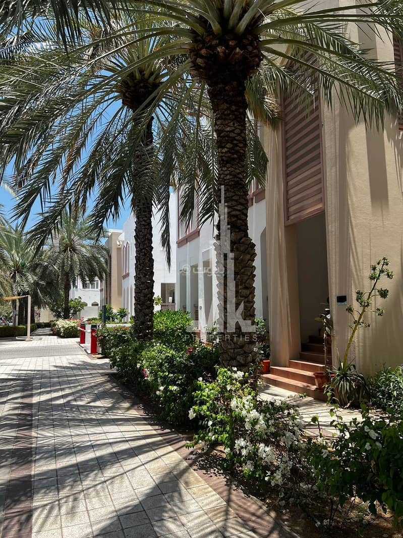 3 Bedroom Villa For Sale in The Wave (Almouj), Muscat
