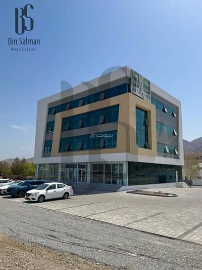 عقارات تجارية اخرى  للايجار في العامرات، مسقط - مكتب تجاري آخر للإيجار في الدمام، مسقط