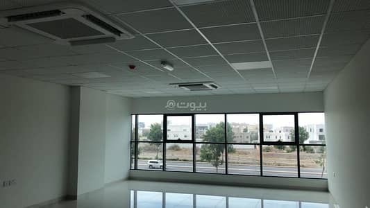 عقارات تجارية اخرى  للايجار في الخوض، مسقط - استوديو تجاري آخر للإيجار الخود، مسقط