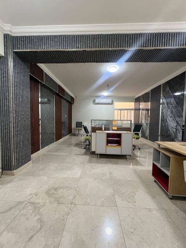 استوديو تجاري غير أخر للإيجار الخوير، مسقط استوديو تجاري غير أخر للإيجار الخوير، مسقط